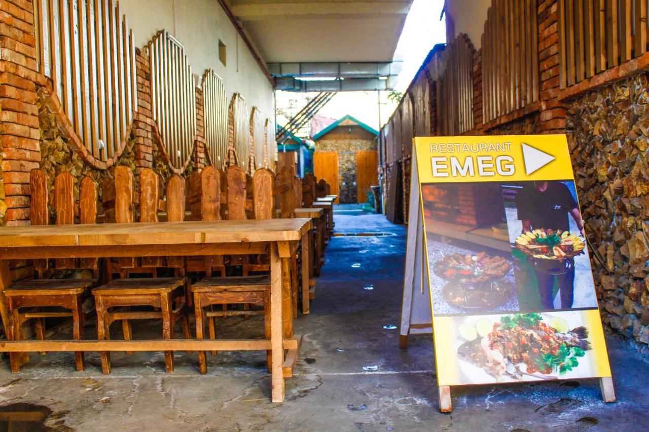 Emeg Hotel And Restaurant Batumi Exterior photo